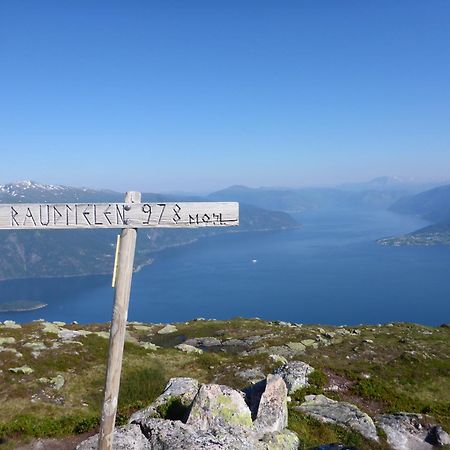 Balestrand Fjordapartments מראה חיצוני תמונה