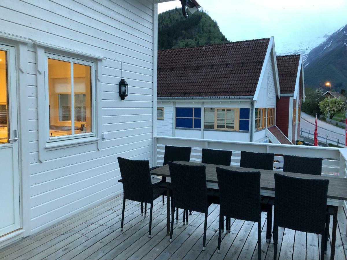 Balestrand Fjordapartments מראה חיצוני תמונה